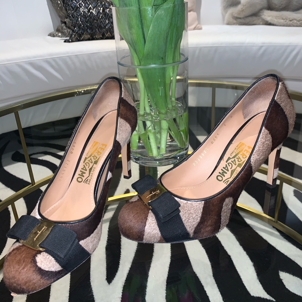 Salvatore Ferragamo Black Brown Zebra print pumps